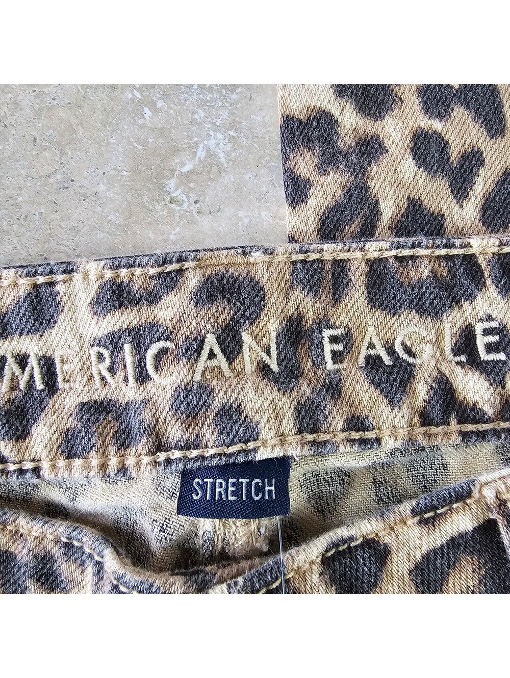 American Eagle Leopard Print Wide Leg Pants sz 2 Long - Picture 8 of 12